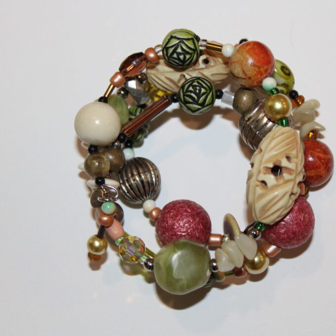 bracelet with multi-color beads